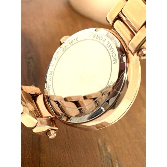 Michael Kors Women's Watch MK5616 Parker Quartz Mother of Pearl Rose Gold Steel - Picture 6 of 14